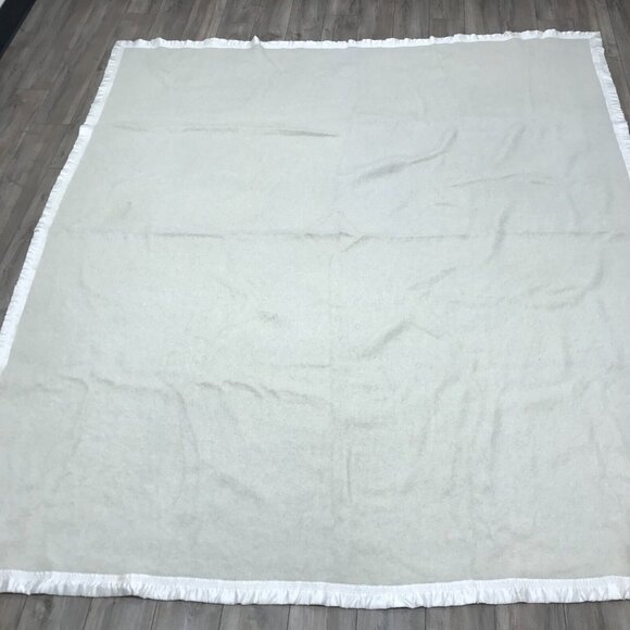 King Blanket Pure Mohair Pile Ivory Rare ST. ALBANS Australia $900USD Never Used - Picture 6 of 12